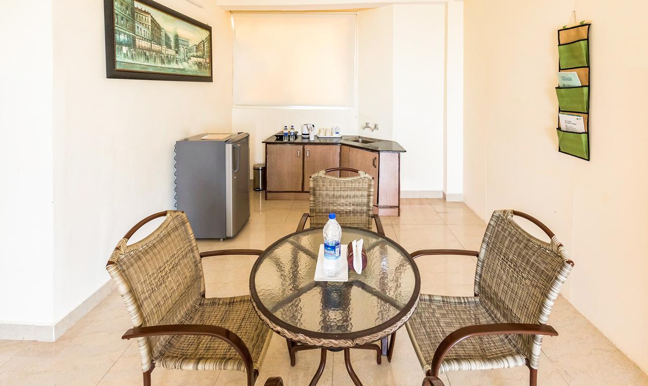 Royal Suites By Park Tree, Kasauli Ngoại thất bức ảnh