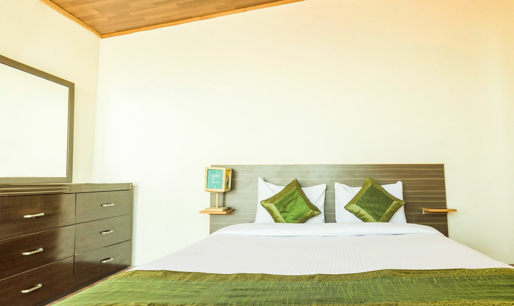 Royal Suites By Park Tree, Kasauli Ngoại thất bức ảnh